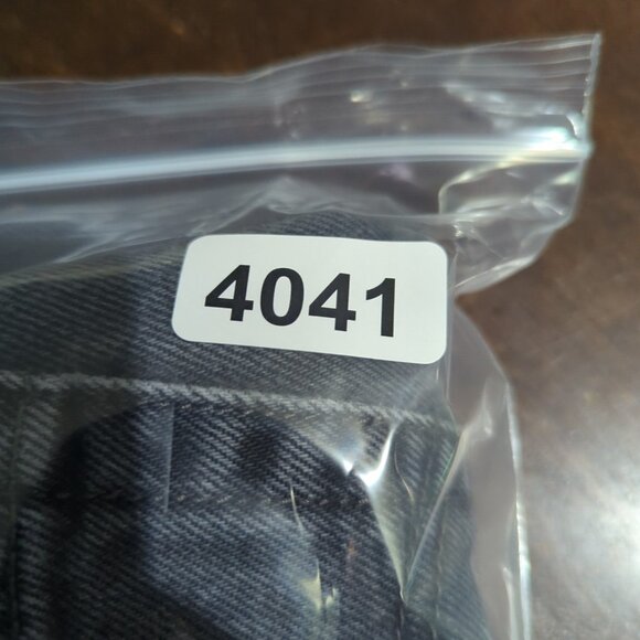 Levi's Jeans Mens 34x32 Fits 30x29 Black 501 Straight Button Fly Classic Fit Y2K - Picture 12 of 12